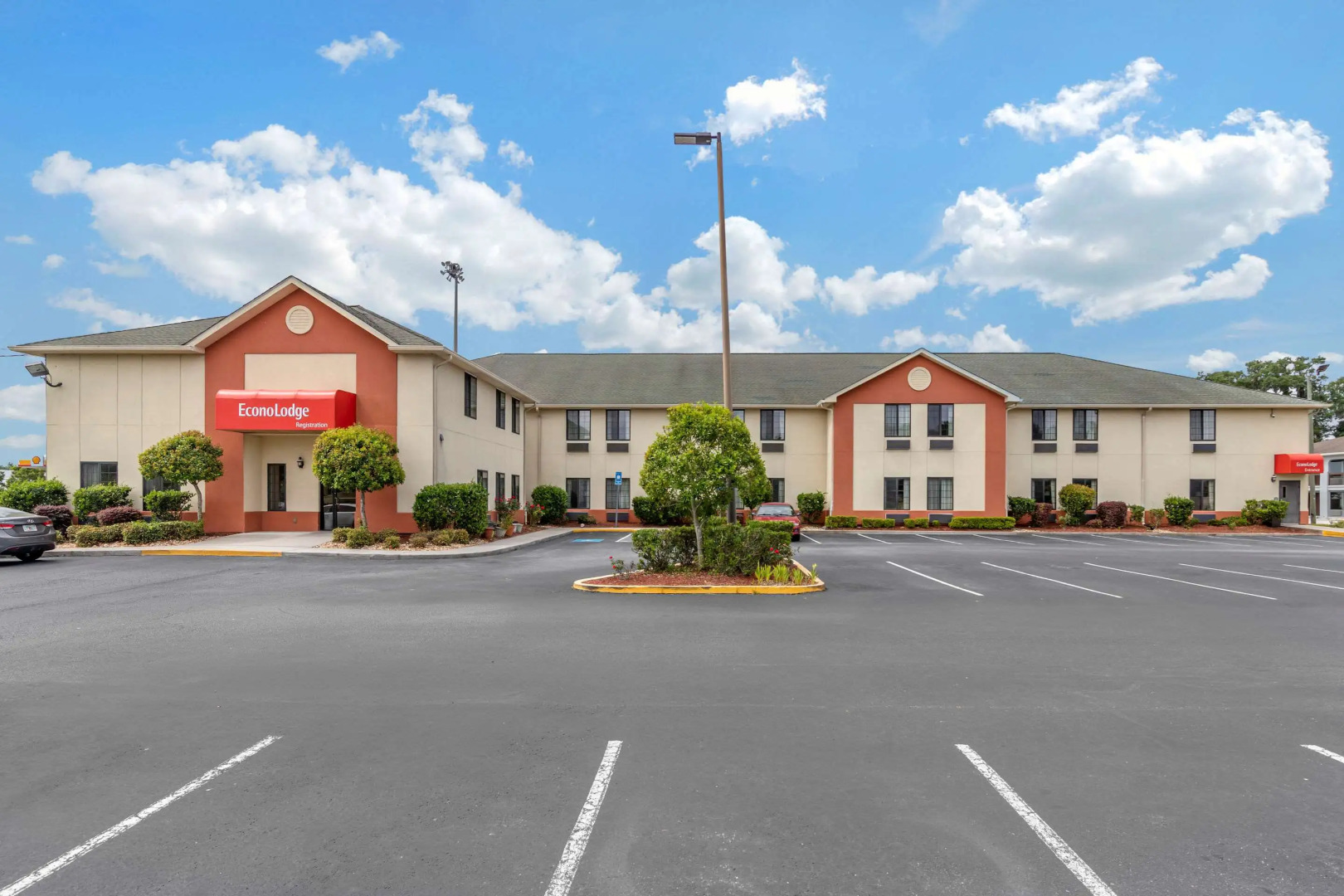 Econo Lodge Brunswick Travel Center