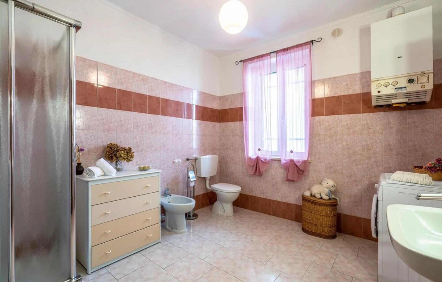 Stunning Home in Fontanile With 2 Bedrooms and Wifi