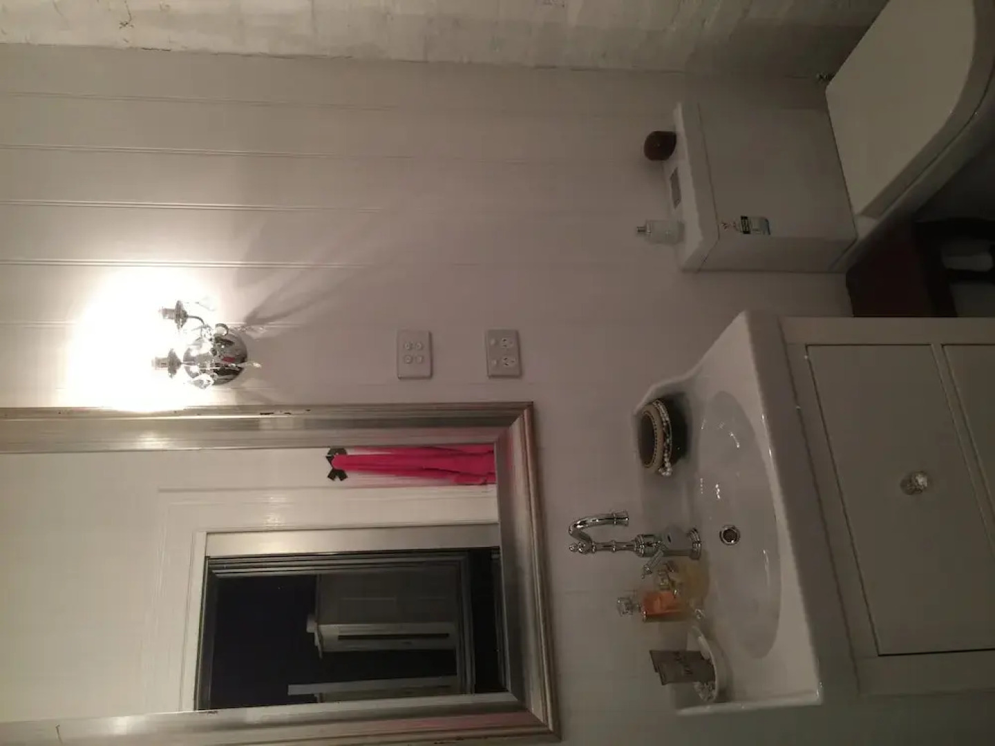 Chiltern Cottage and Indigo Suite