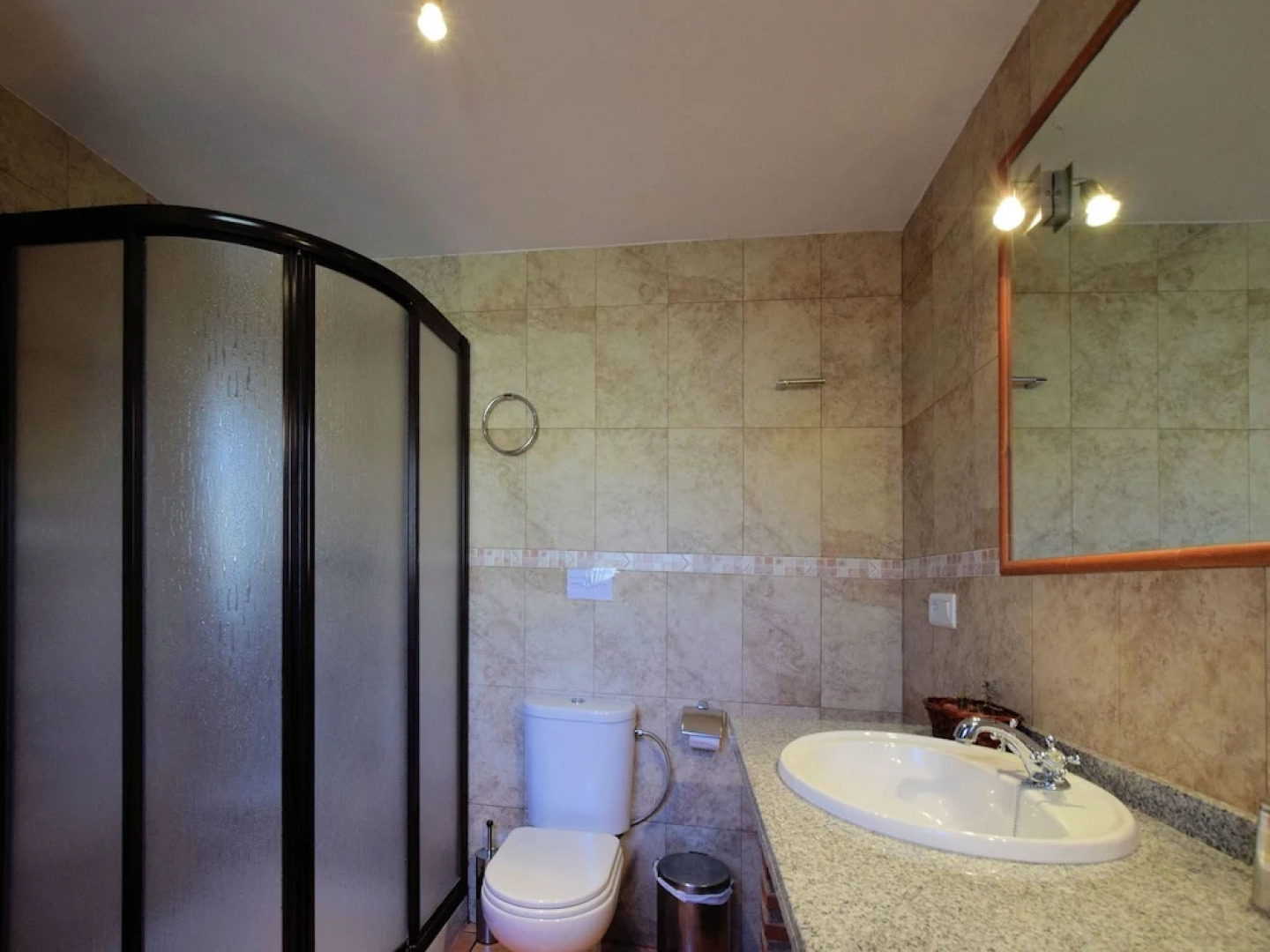 Charming Cottage in Loja with Private Pool