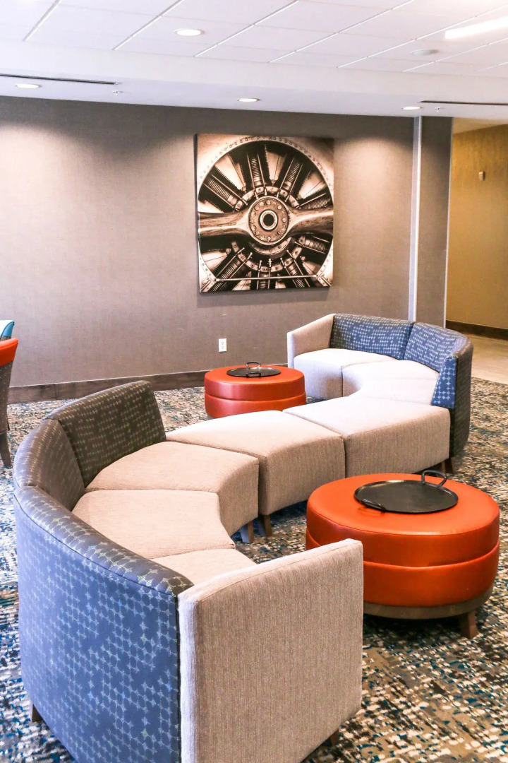 Holiday Inn & Suites Denver Tech Center-Centennial by IHG