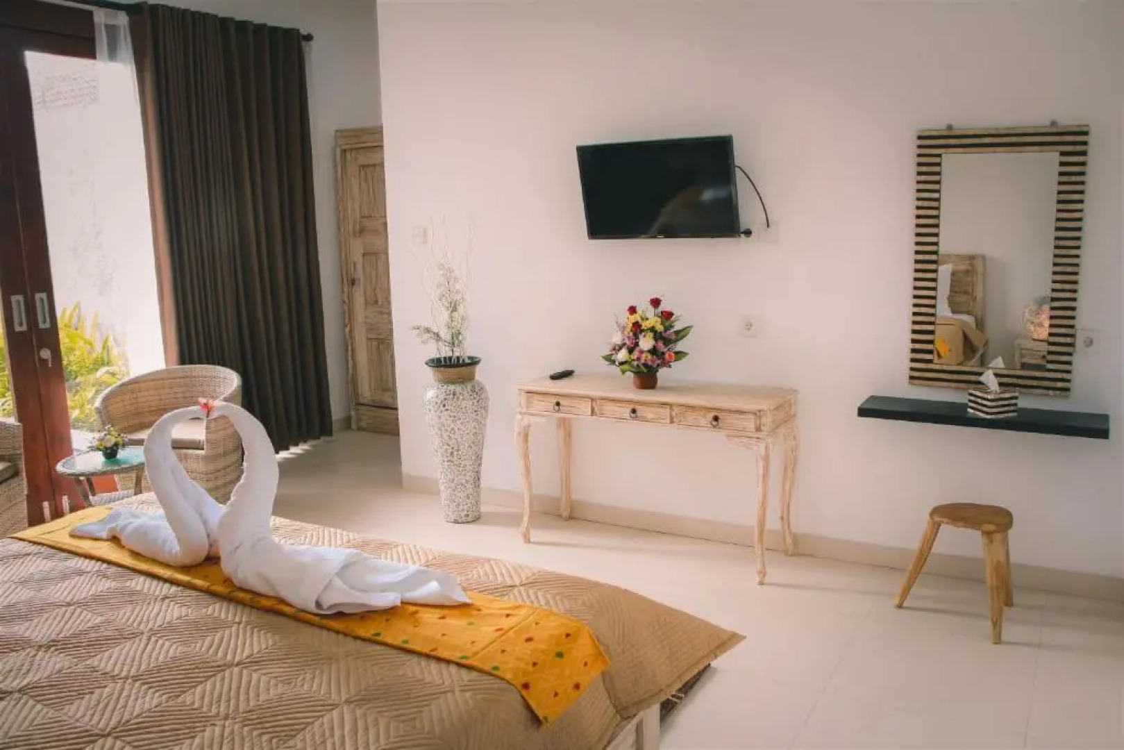 Adi's CoLiving Villa