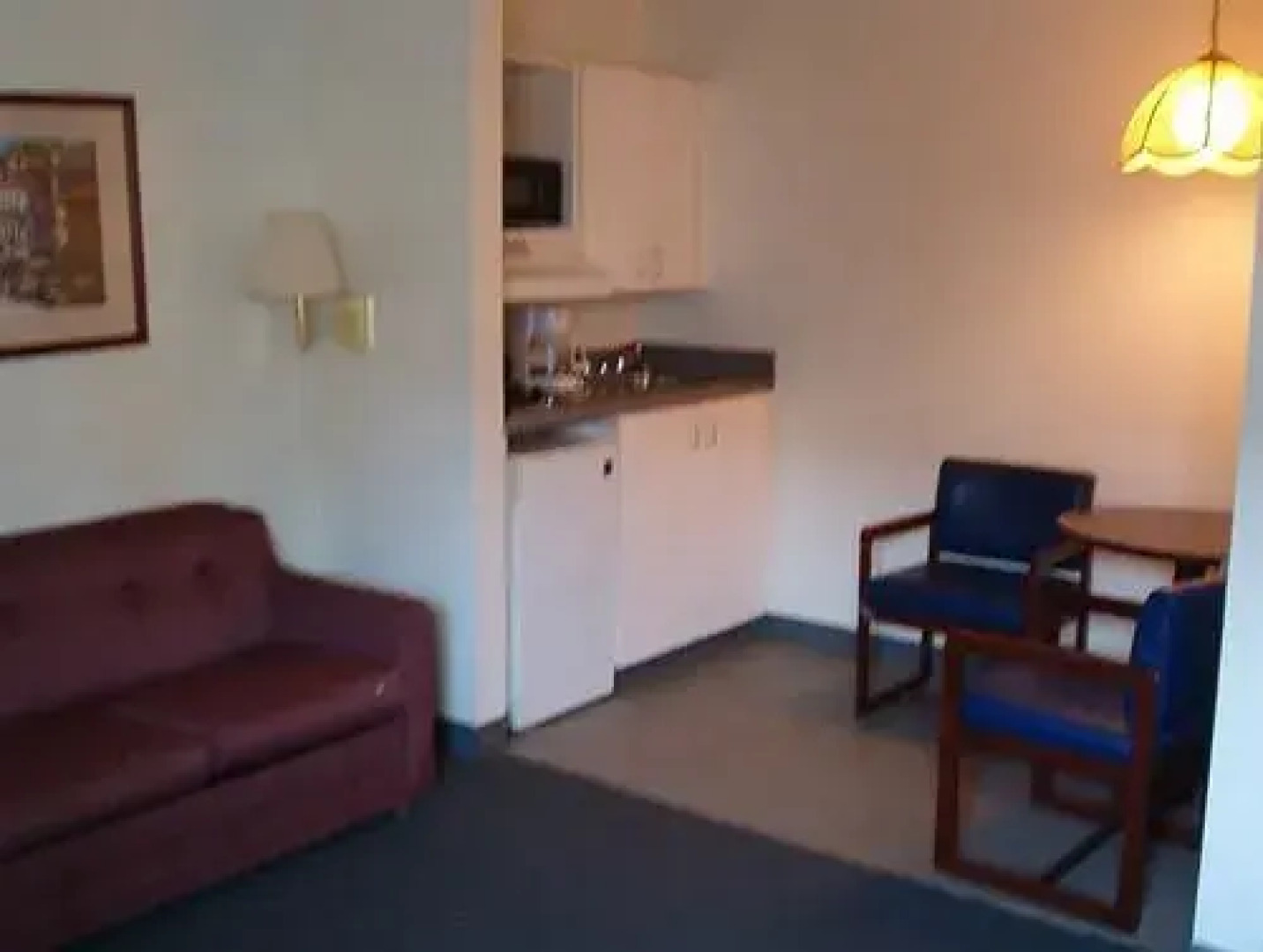 Budgetel Inn & Suites