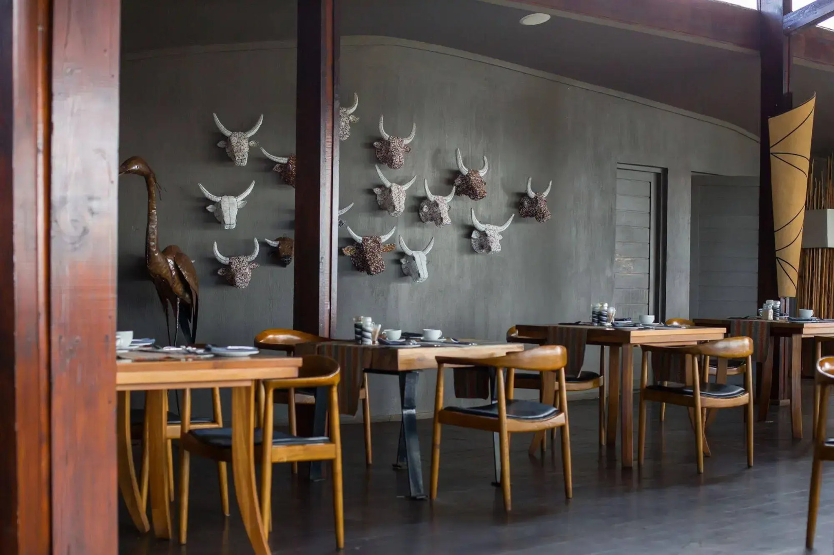 Rhino Ridge Safari Lodge