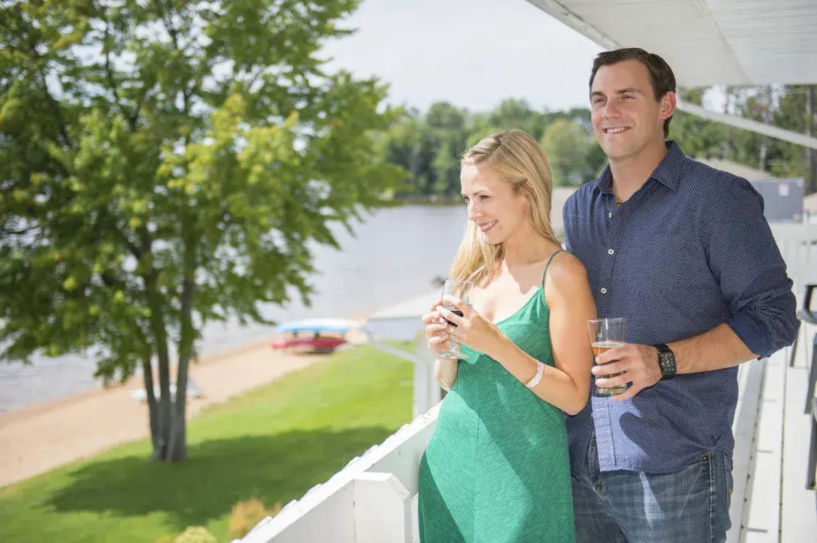 Sands on Golden Lake