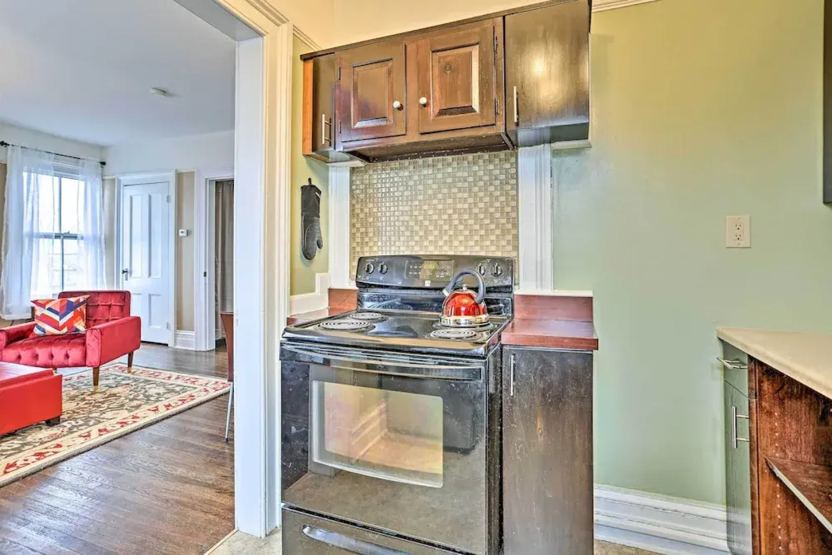 Historic Poughkeepsie Apt - Walkable Location