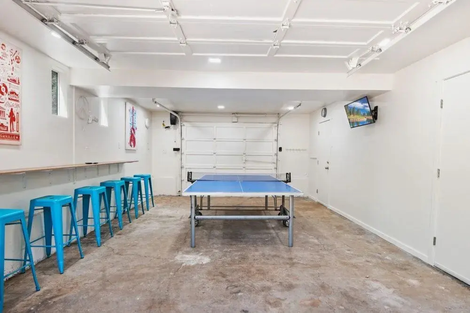 Incline Bliss Dreamy Pet Friendly Escape