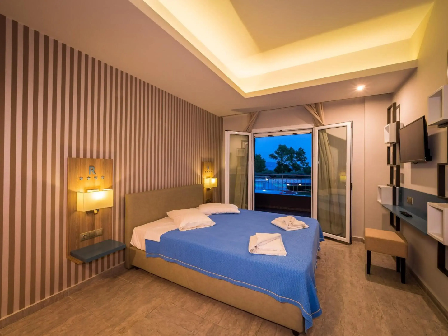 Paradise Resort