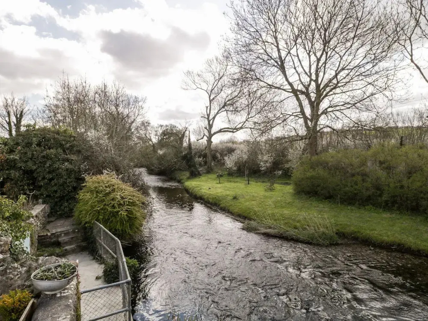 Riverside 67 Dorchester Road