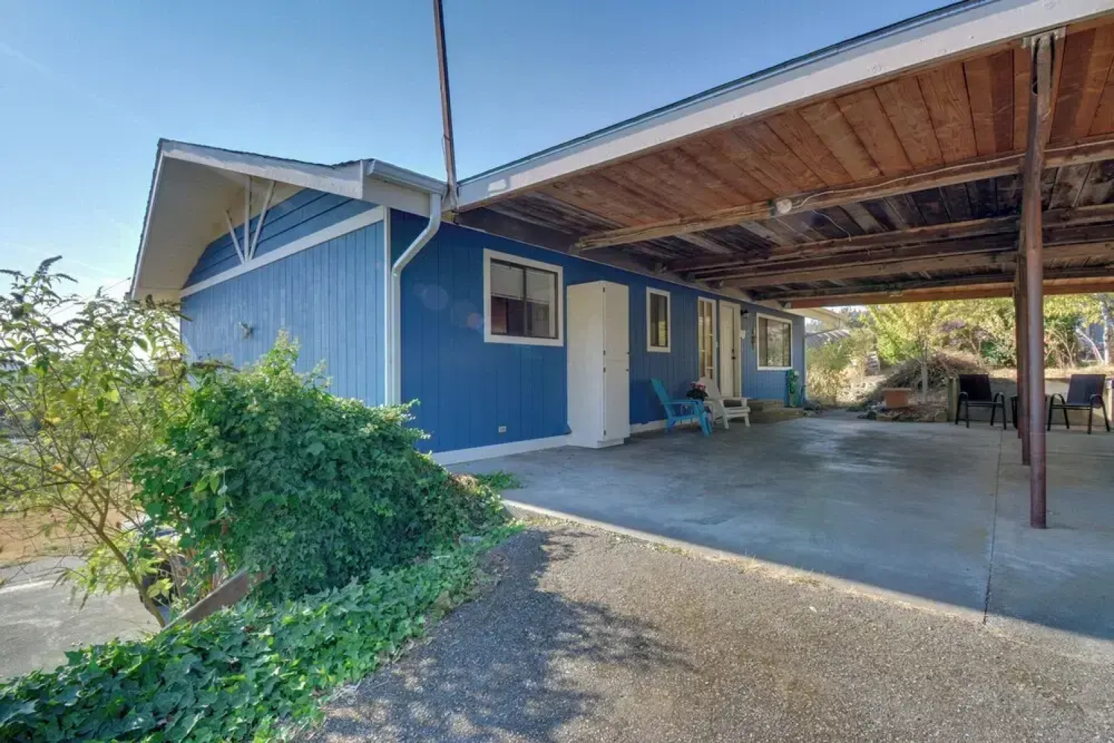 Relaxing Poulsbo Duplex w/ Liberty Bay Views!
