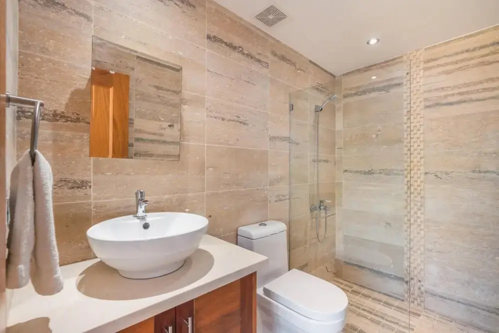 A few Steps to the Beach Enjoy This Joyful apt at Playa Dorada W Breakfast Included