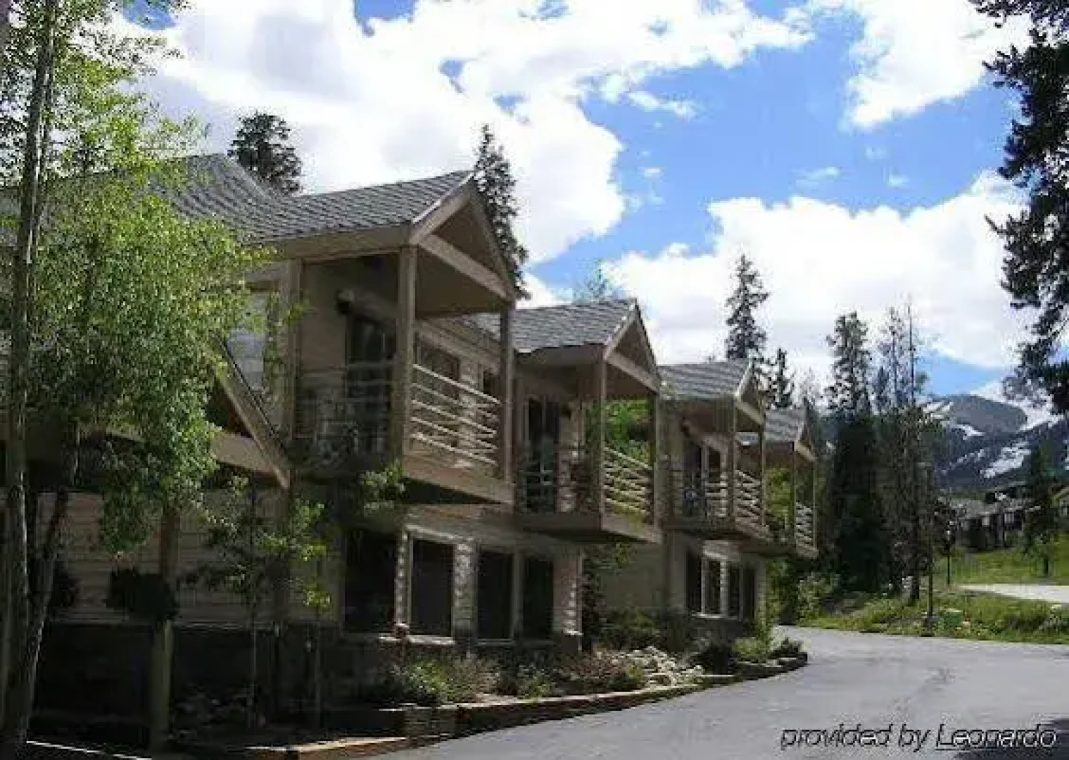 Wildwood Suites Condominiums