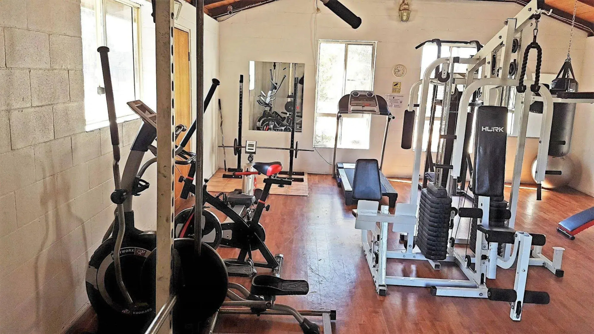 Murray Gardens Cottages & Motel