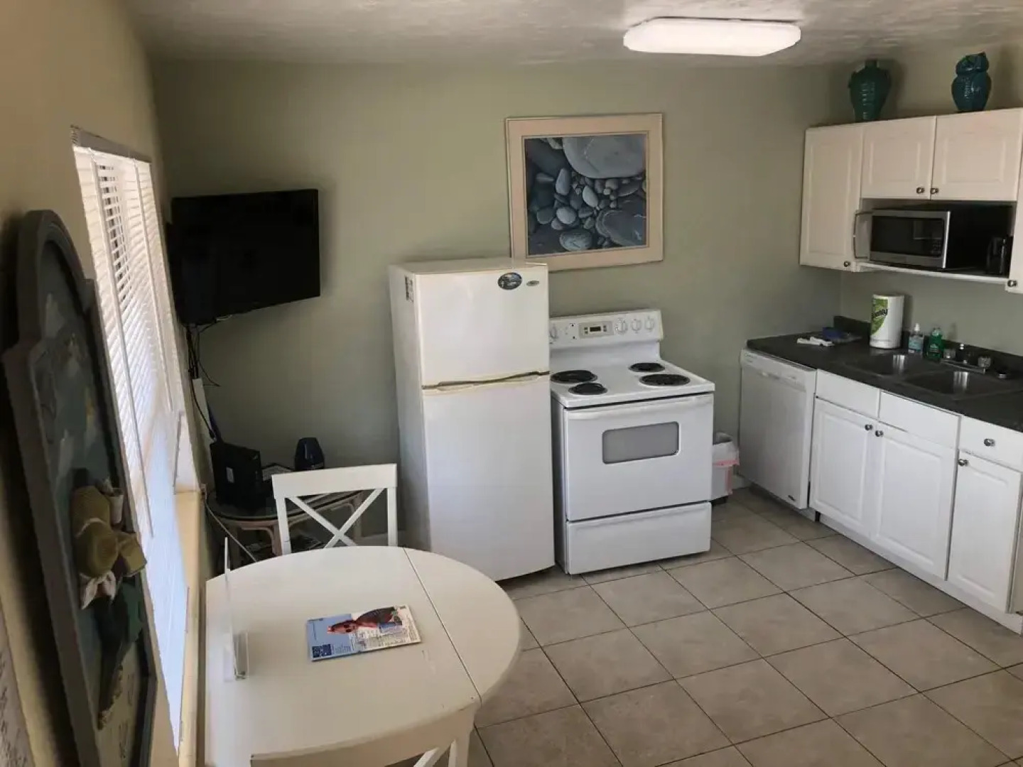 Misty Isles Redington Beachfront Suites 1 and 2