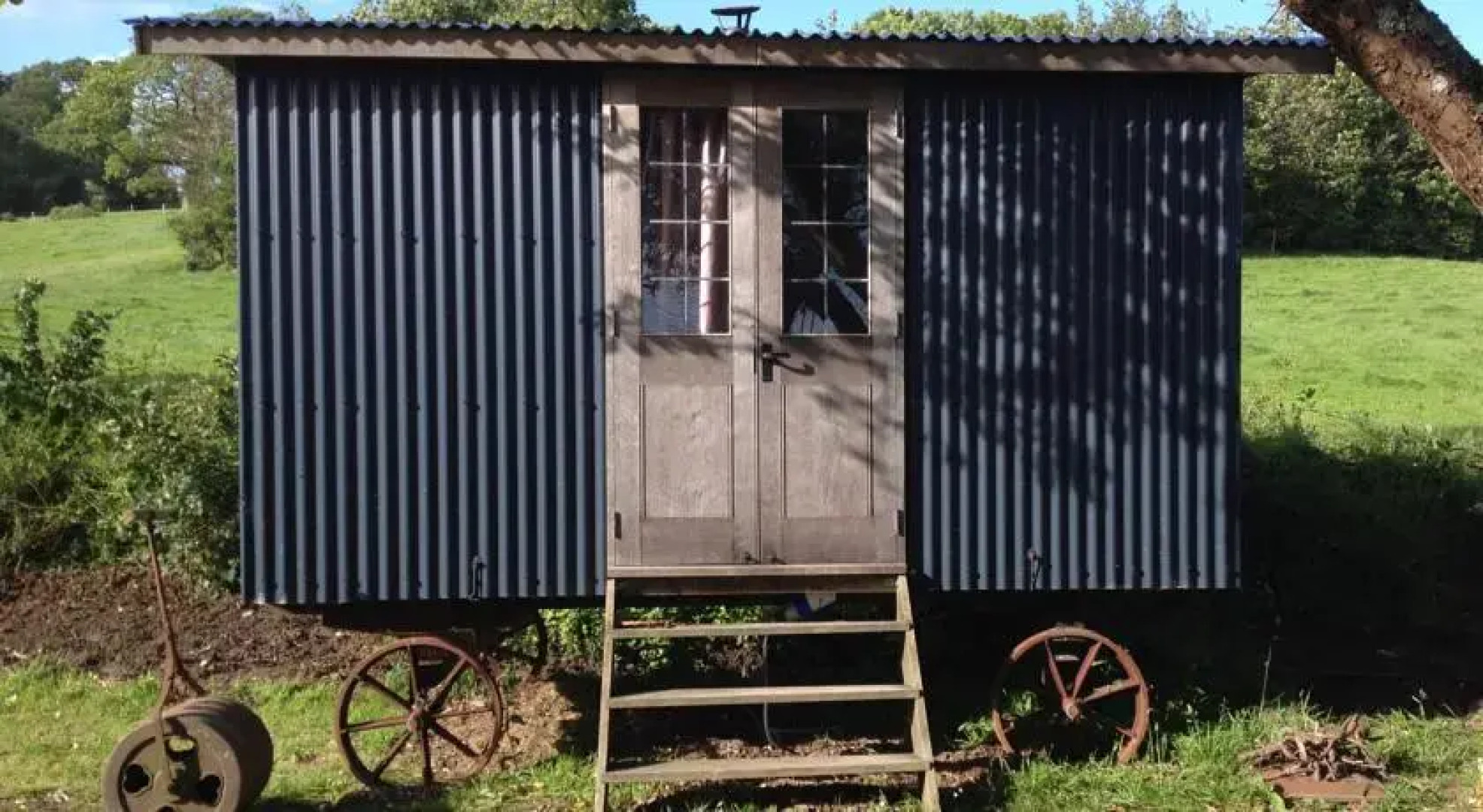 Shed and Breakfast