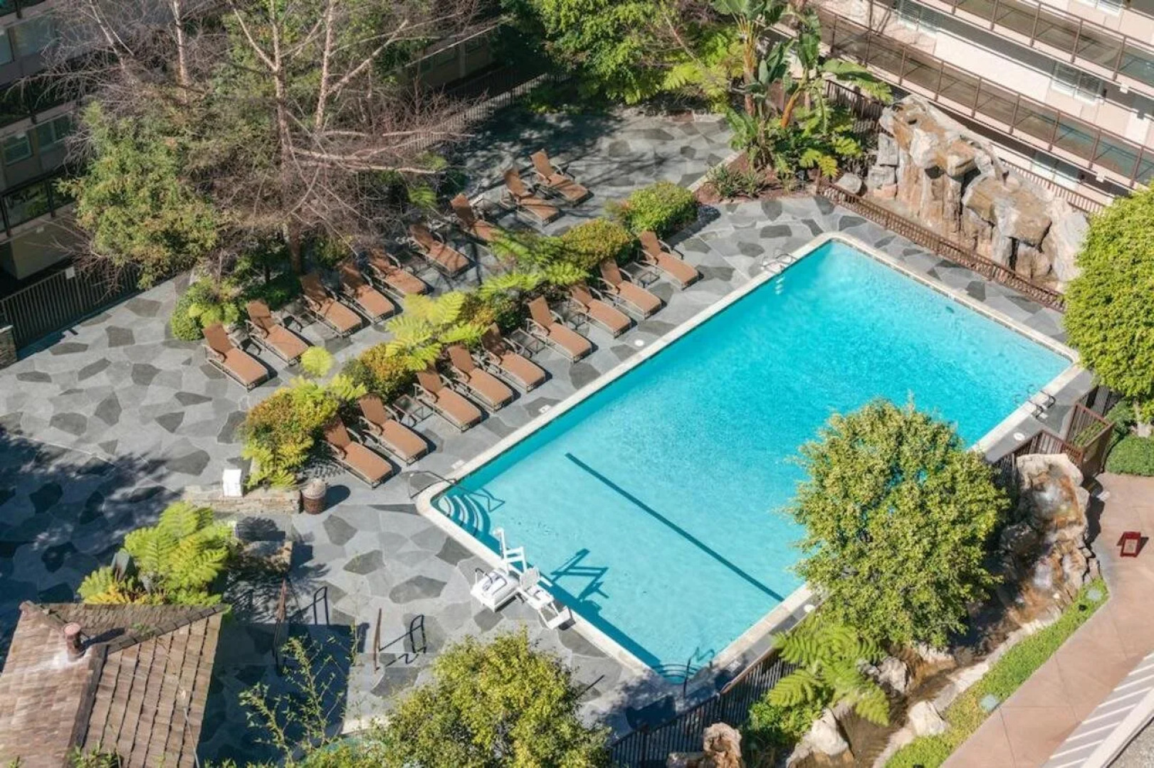 DoubleTree by Hilton Torrance - South Bay