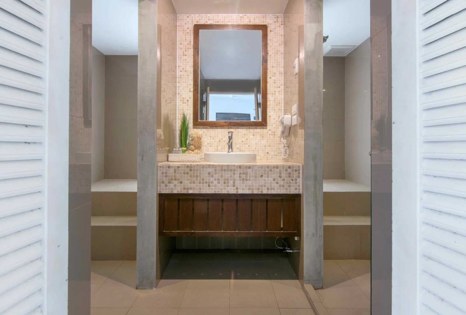 The Phoenix Hotel Bangkok