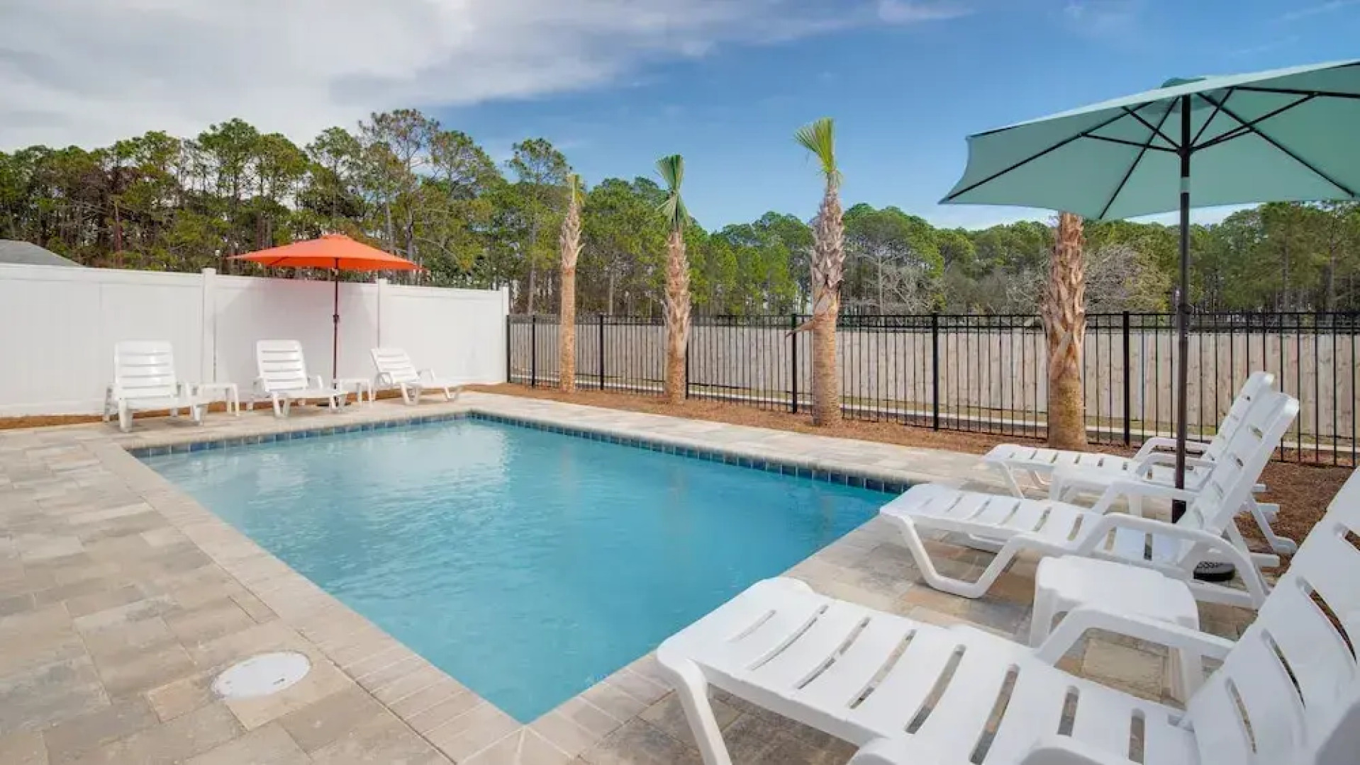 525 Lyndell Ln - Pier Relaxation II