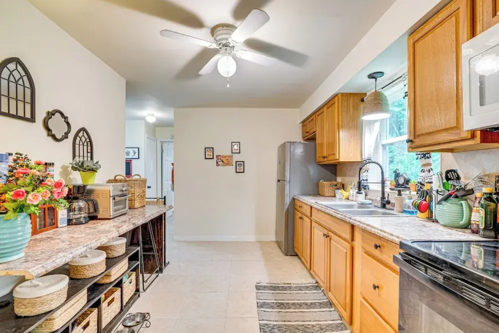 10 Mi to Crystal River: Home in Citrus County