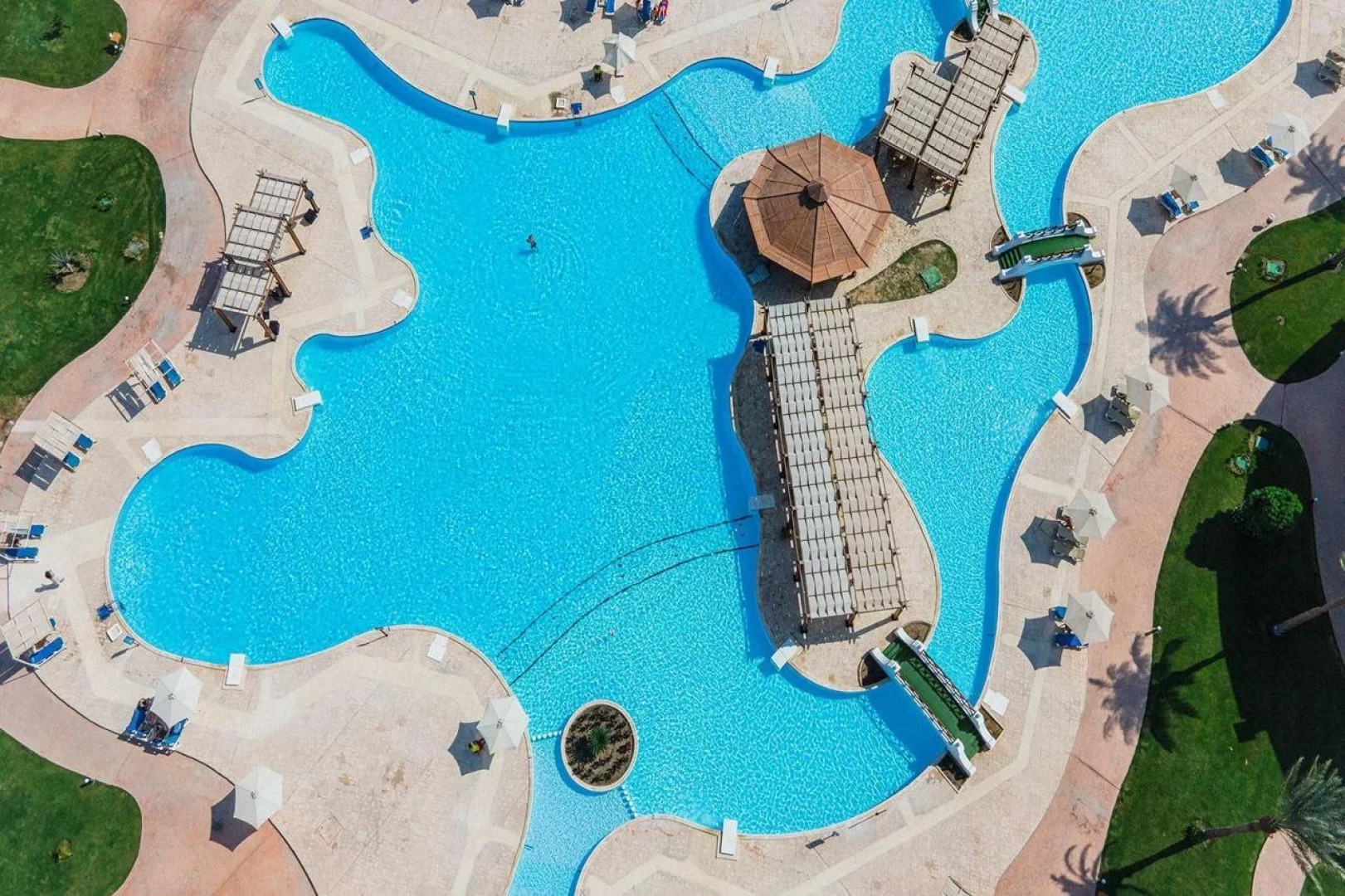 SUNRISE Alma Bay Resort