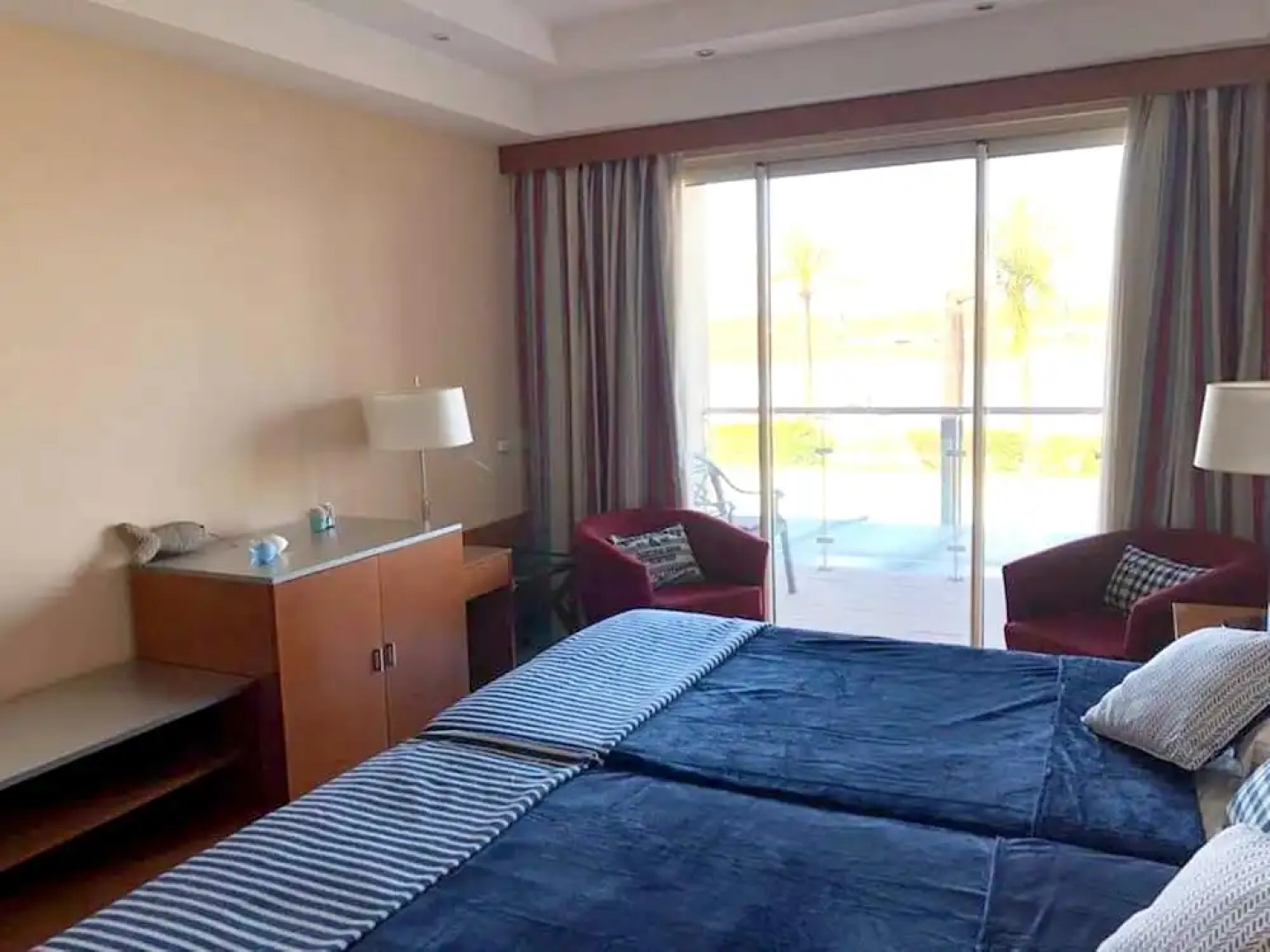 Apartment With one Bedroom in Estômbar, With Wonderful sea View, Private Pool, Enclosed Garden - 2 km From the Beach