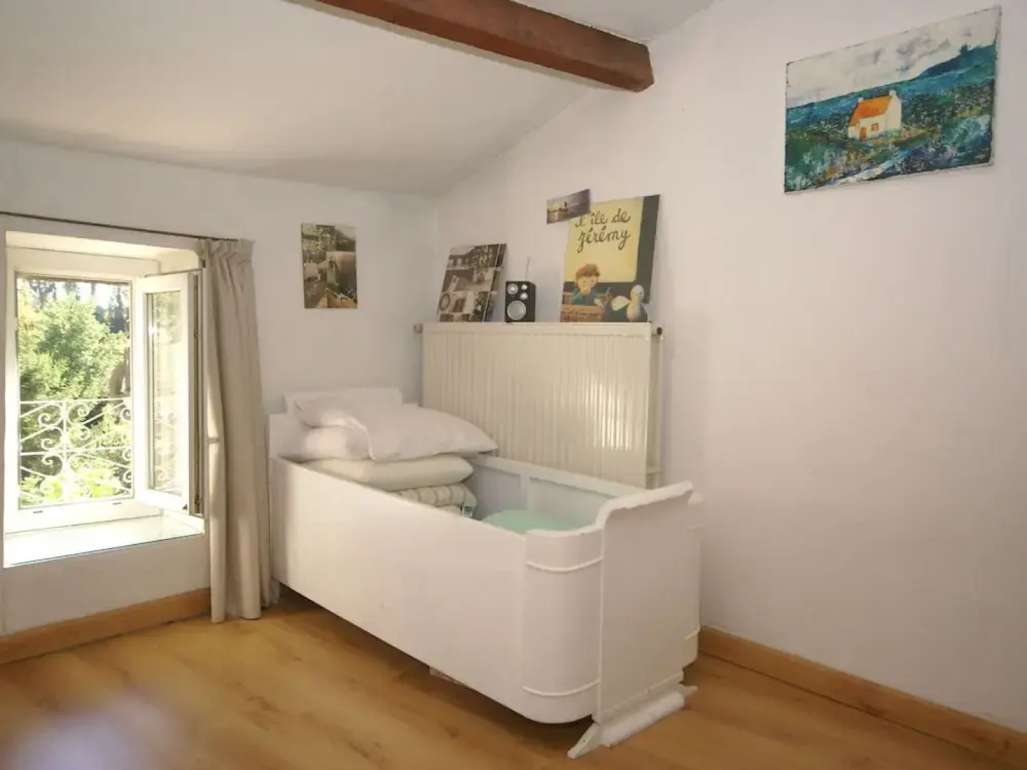 Quaint Holiday Home With Private Pool in Piolenc France