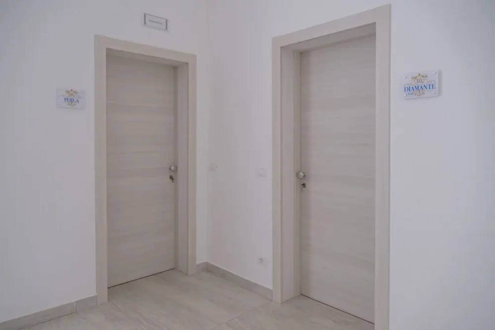 Perla Apartment On Sea Shore