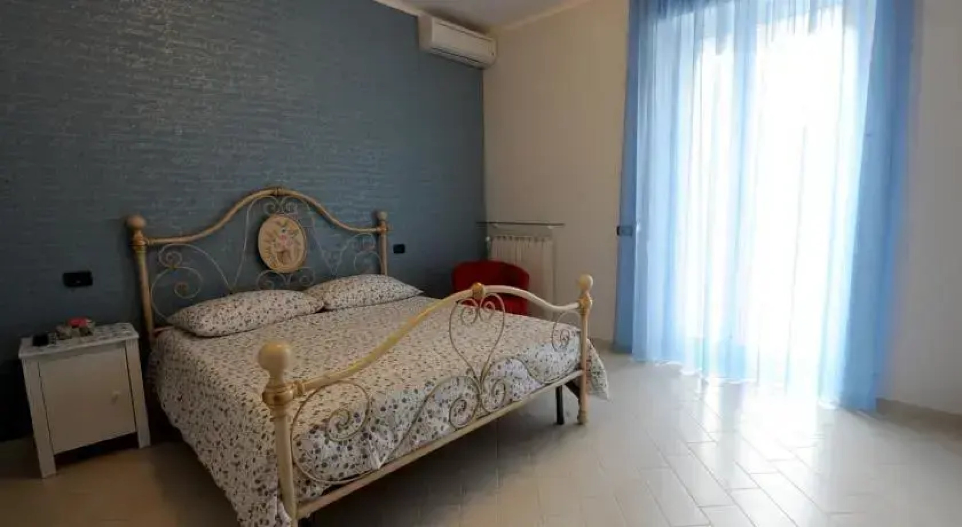 Atrium bed and breakfast