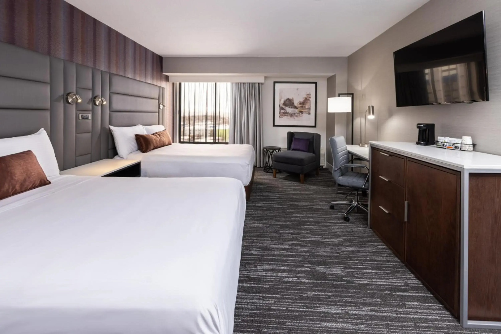 Sands Regency Casino Hotel — только для взрослых