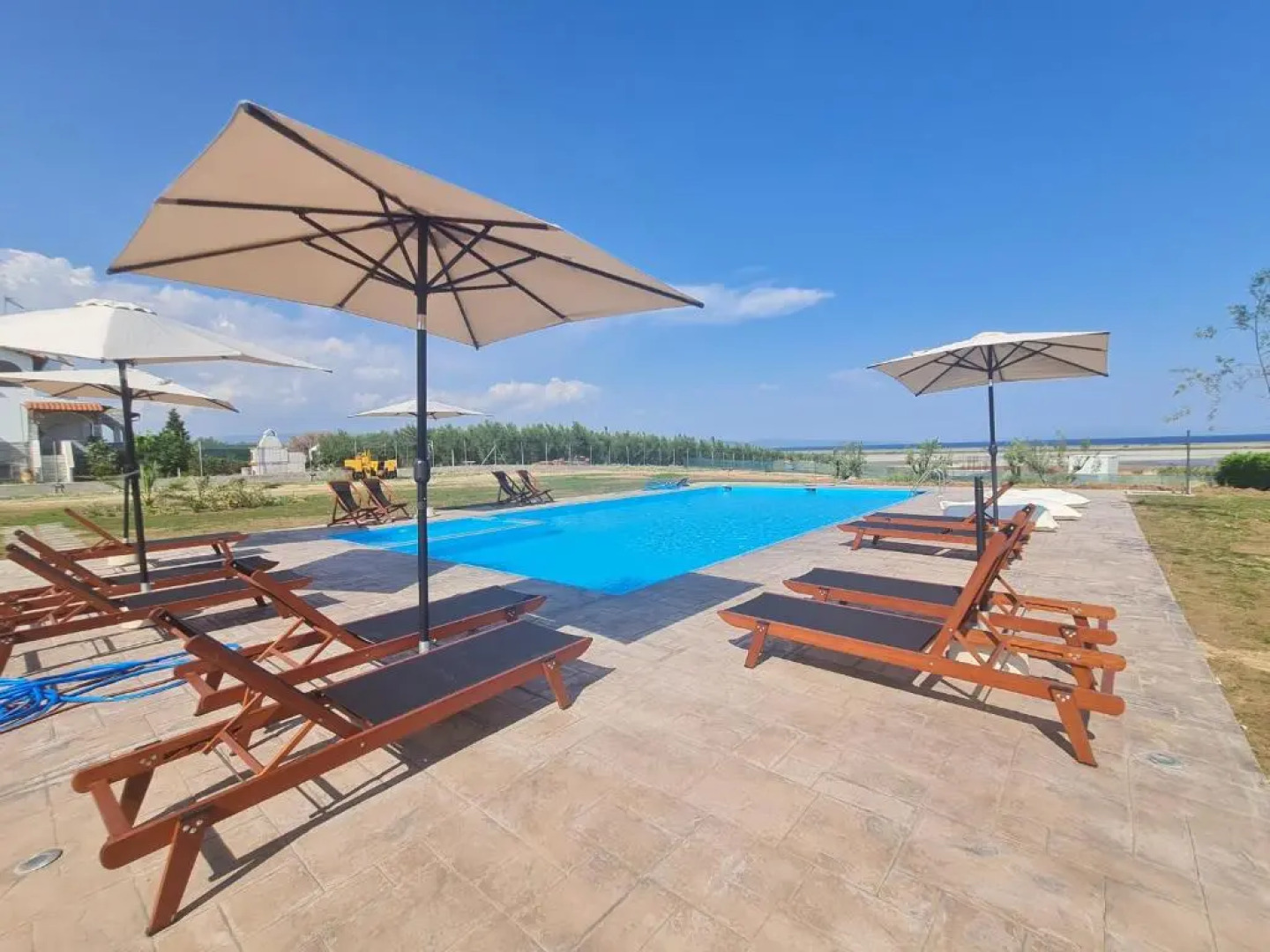 Flamingo View Suites