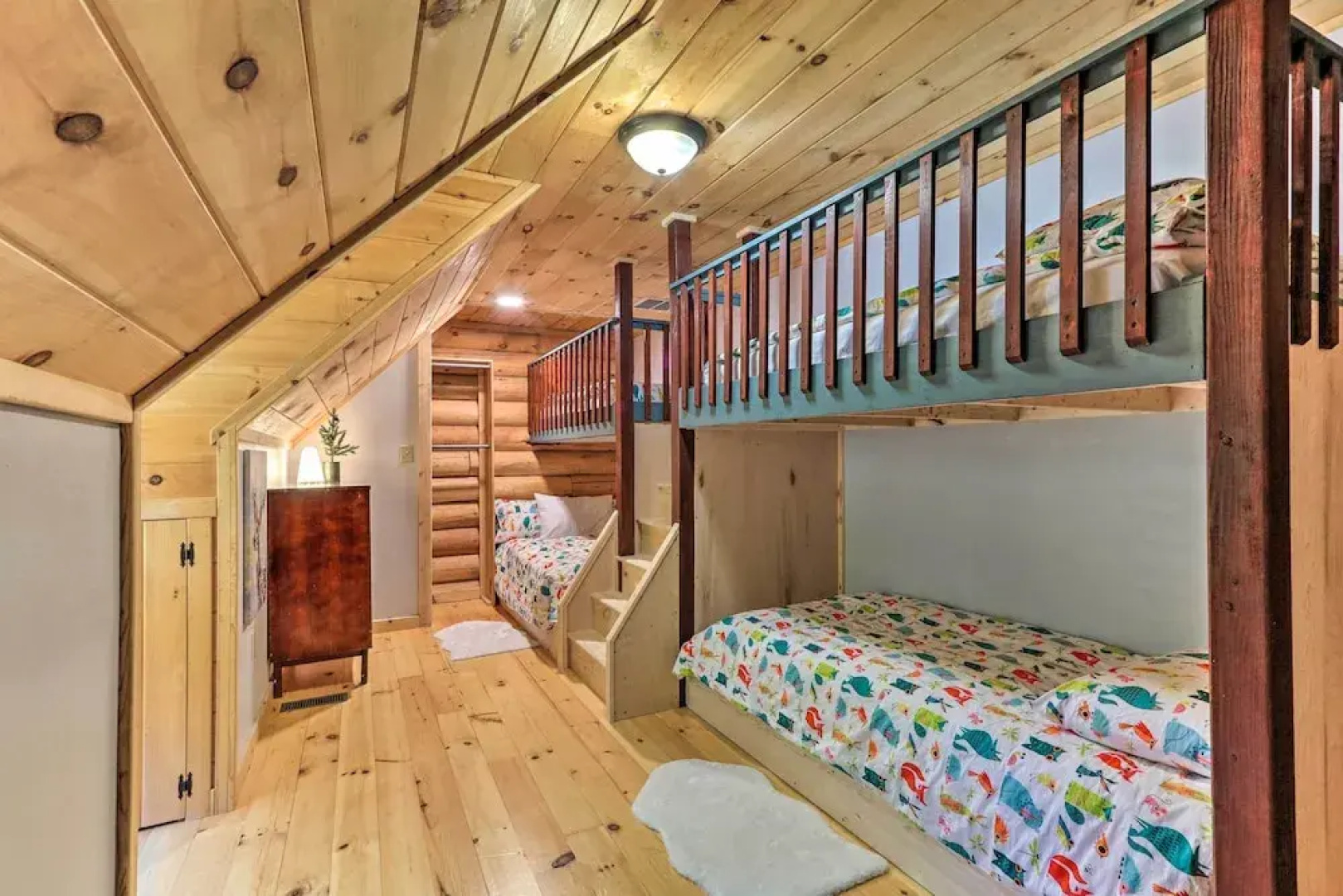 Grand 4,000 Sq Ft House - 11 Miles to Lancaster!