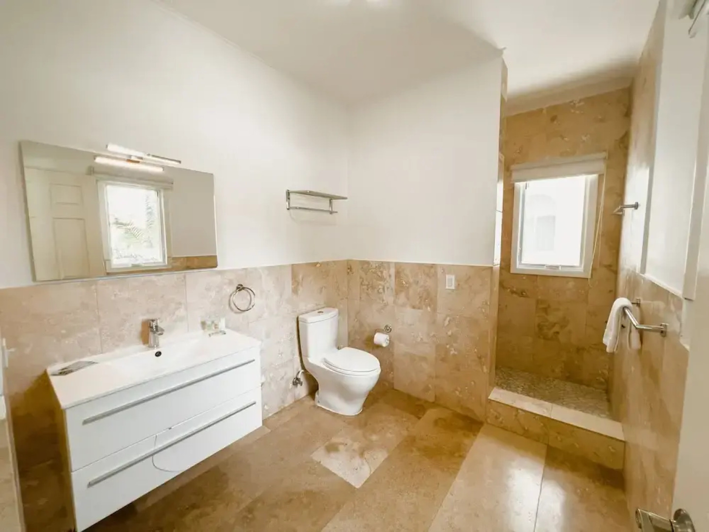 Upscale Ocean View Villa With Pool + Outdoor Kitchen