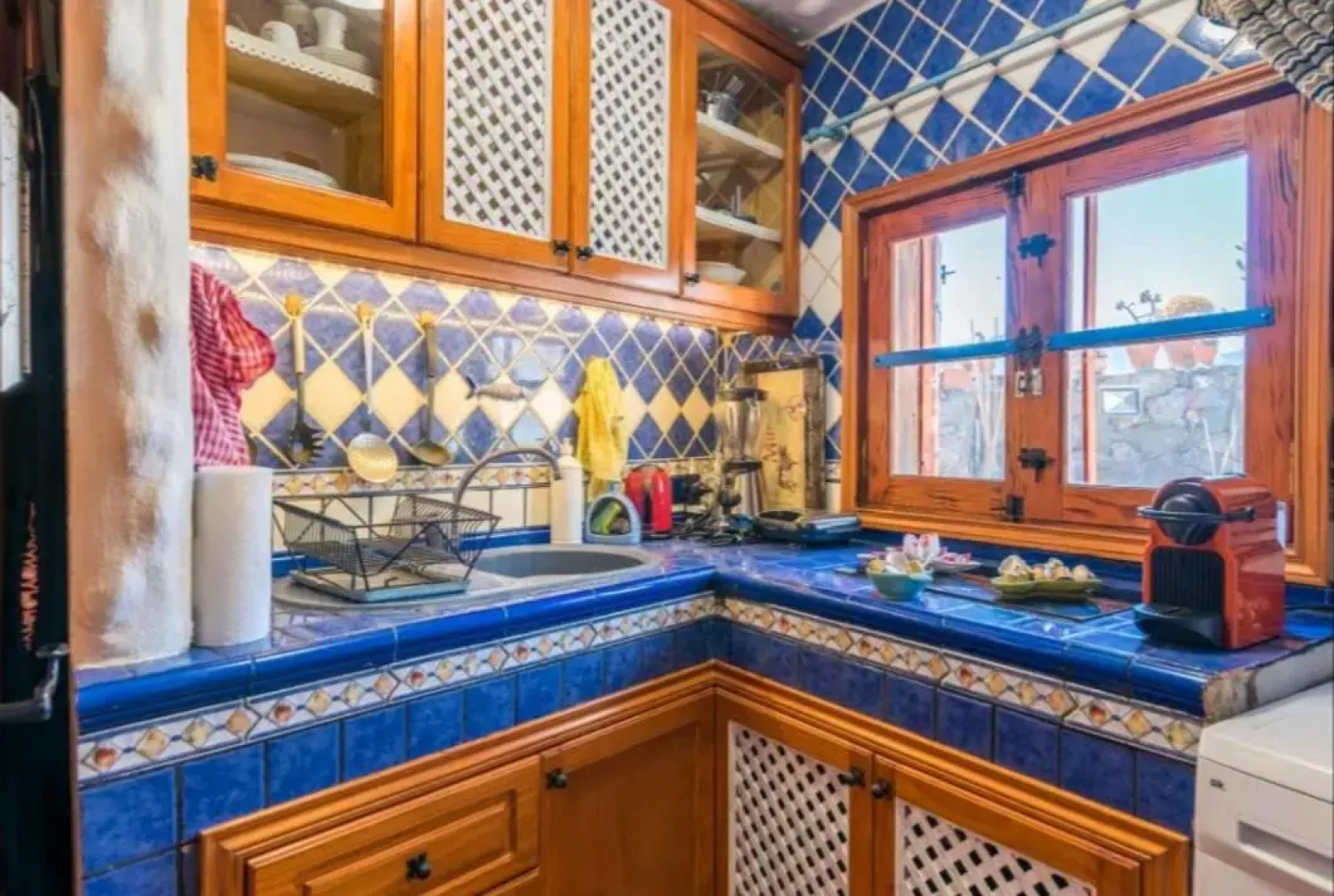 Silence's Cave Rural House