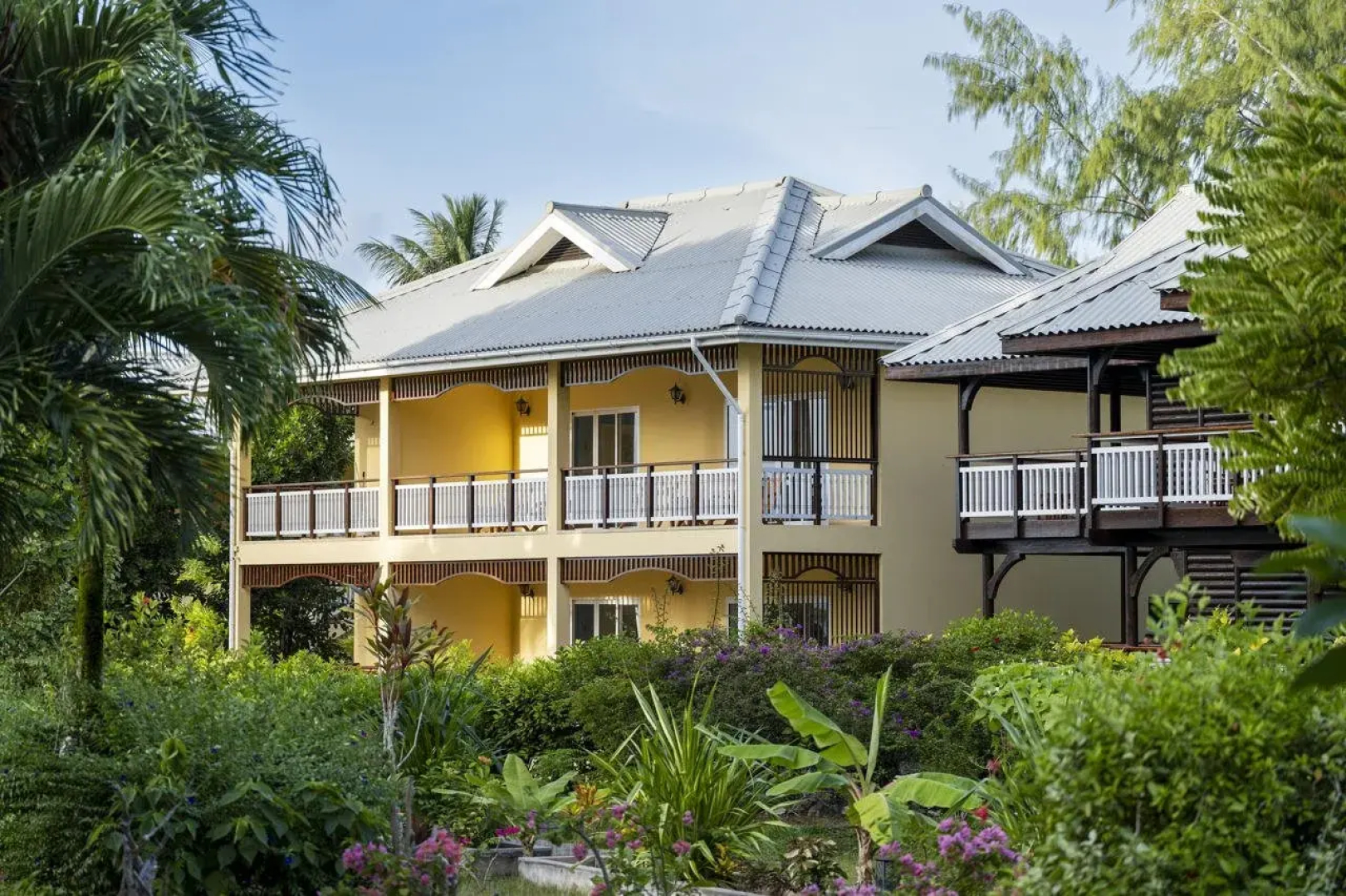 Acajou Beach Resort