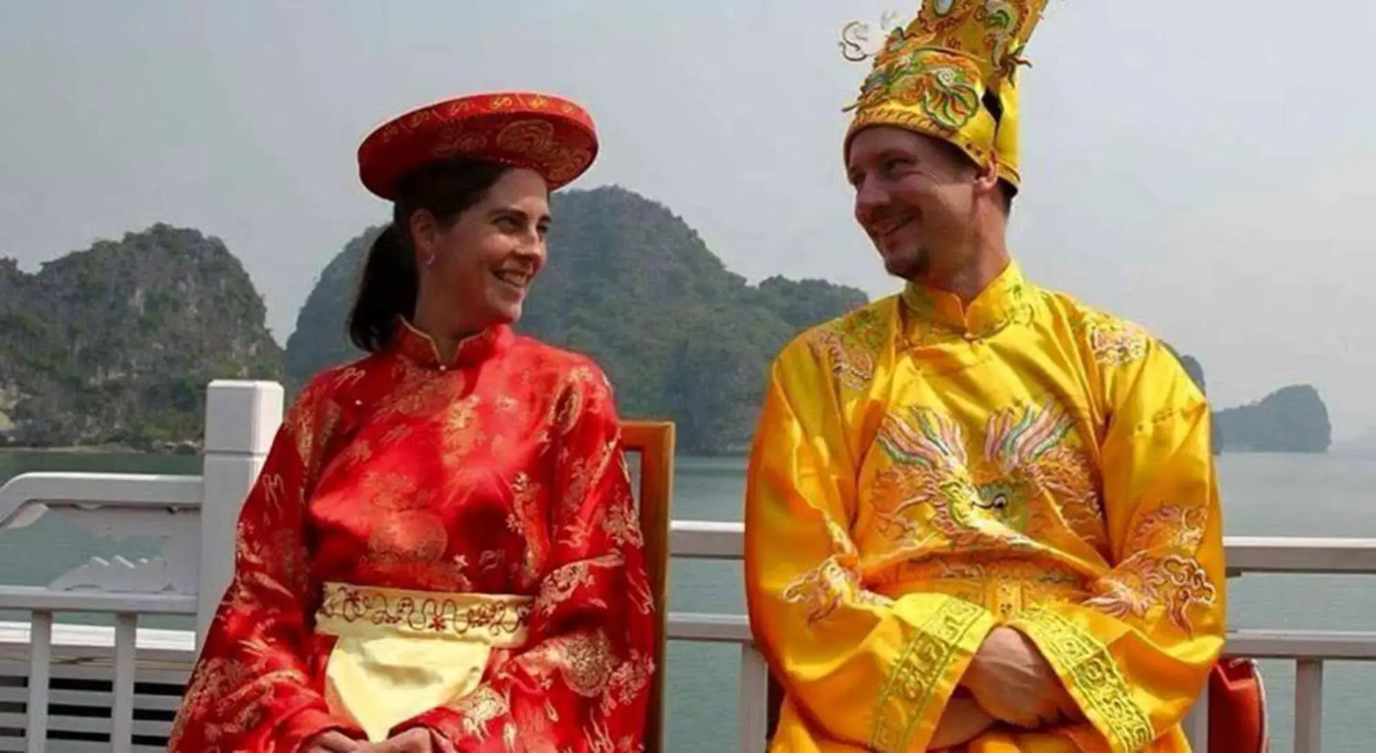 Viola Cruise Halong Bay