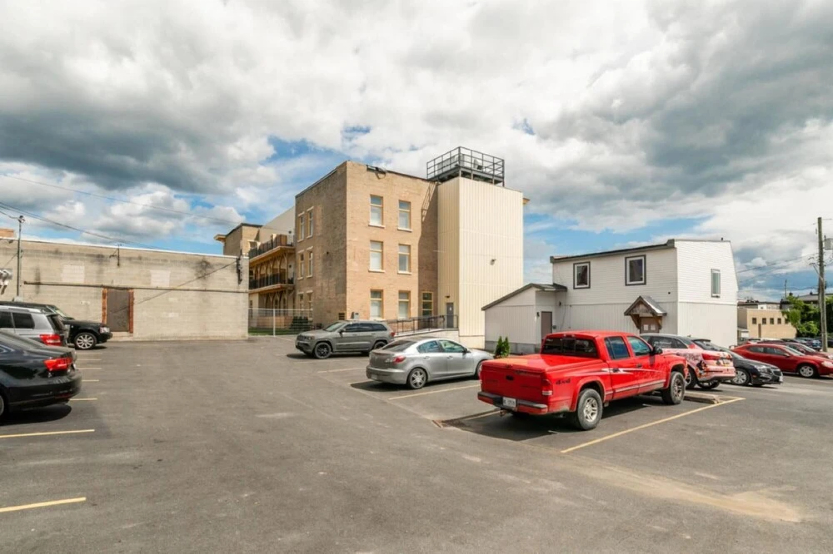Rideau 2Br Signature Apartment Free Parking 2