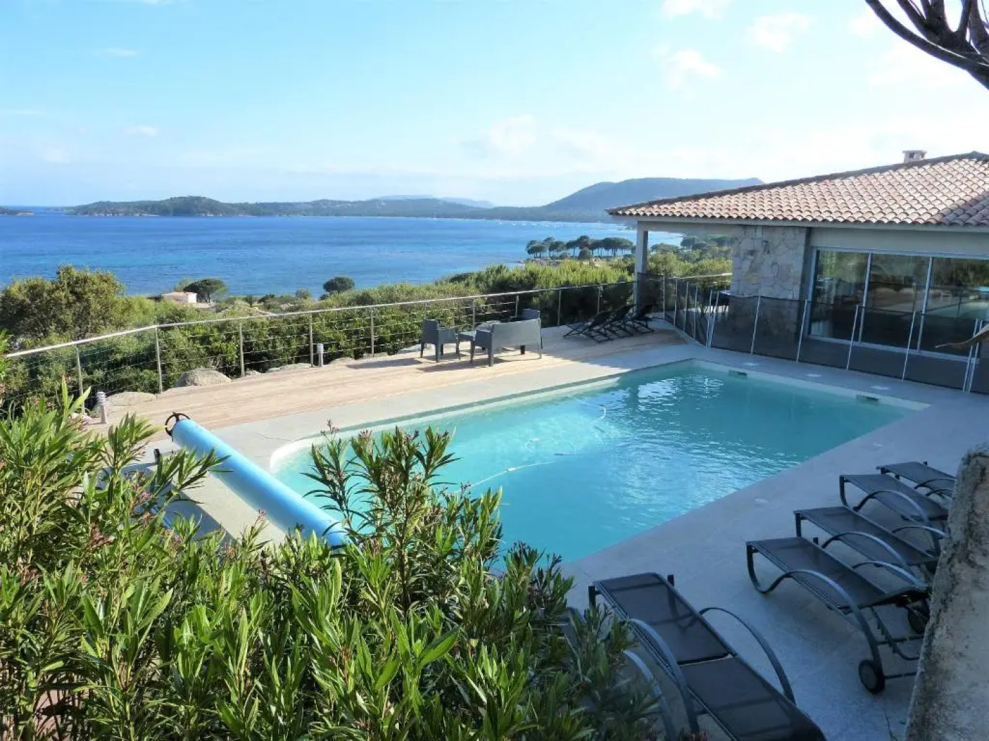 Magnifique villa vue mer et piscine chauffée à 250m de la mer