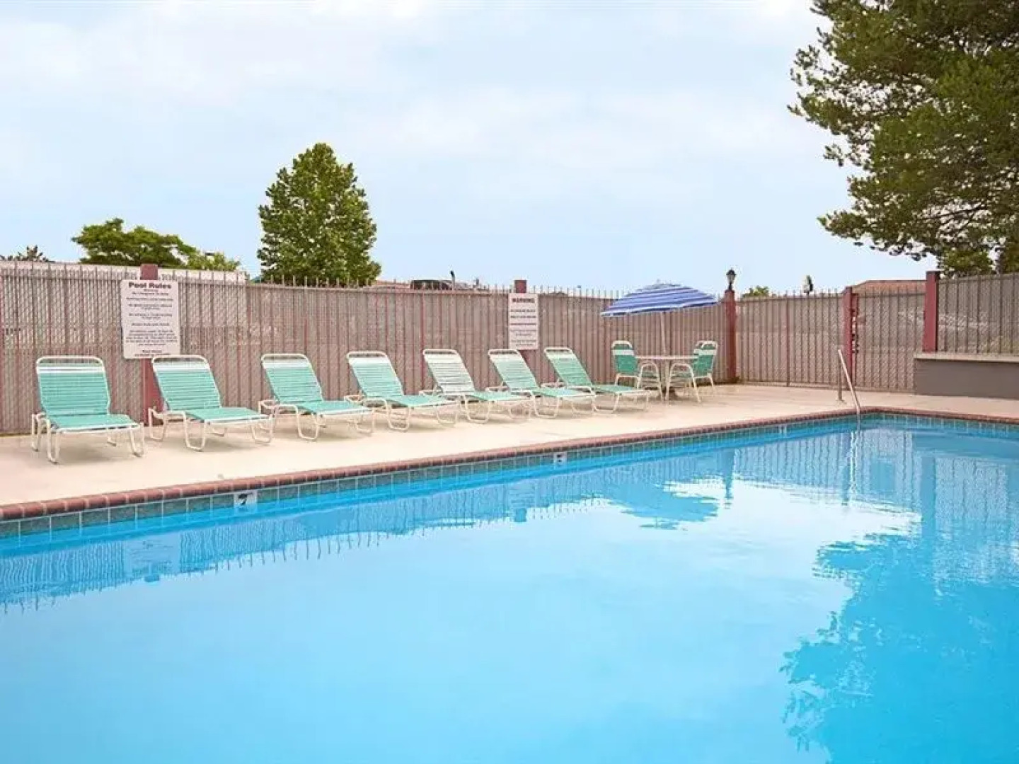 Days Inn by Wyndham Richland