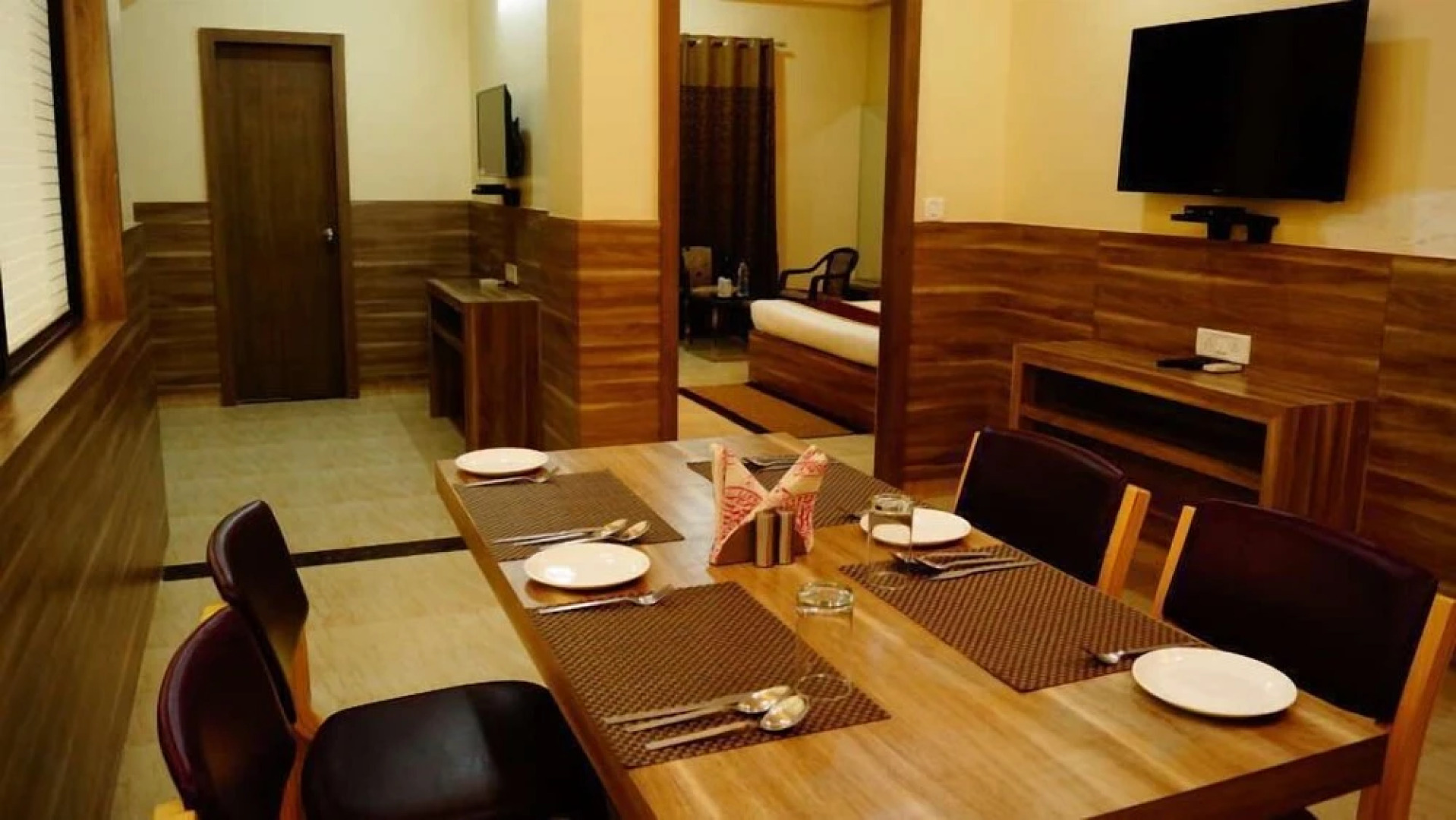 RnB ShantiNiketan, Salasar