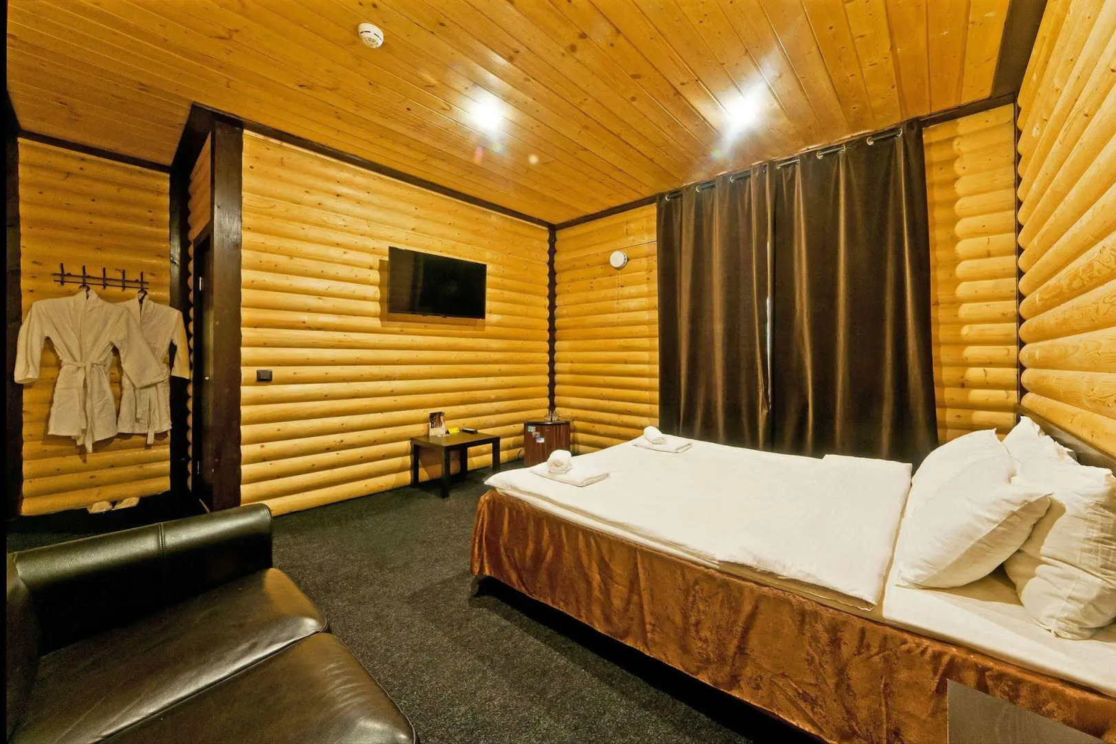 Гранд Ладожский