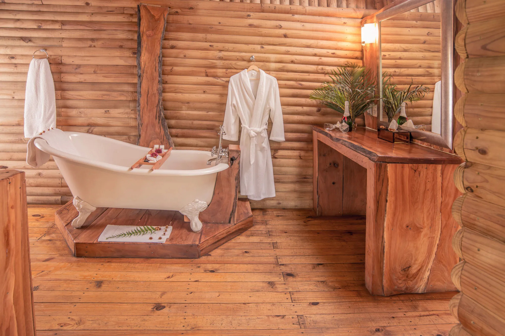 Karongwe - River Safari Lodge