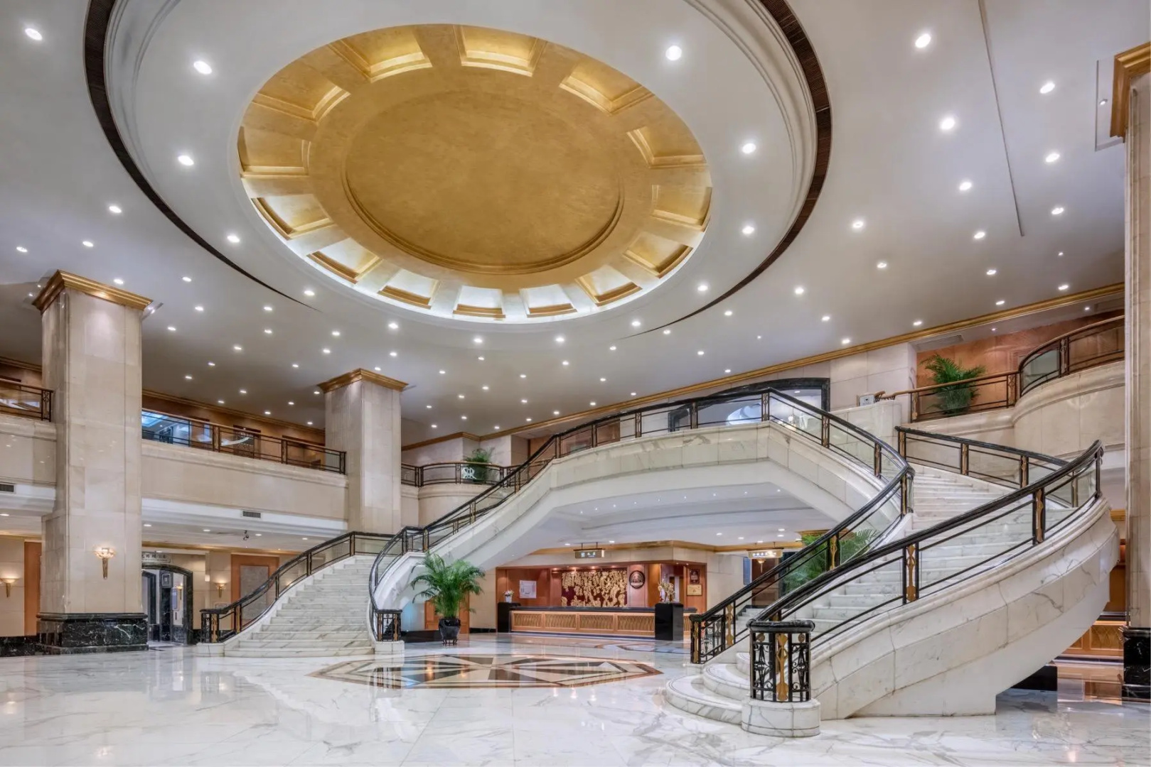 Gold Source Hotel