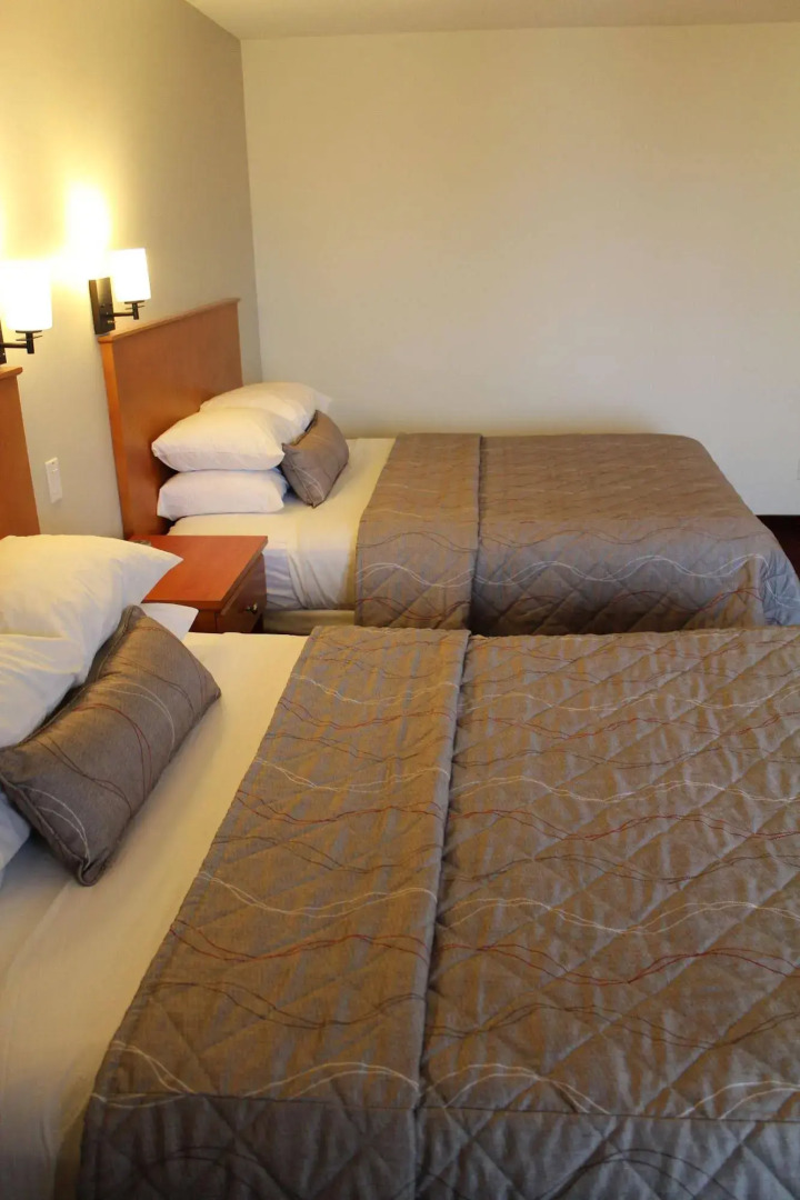 Maverick Motor Inn and Waterslide