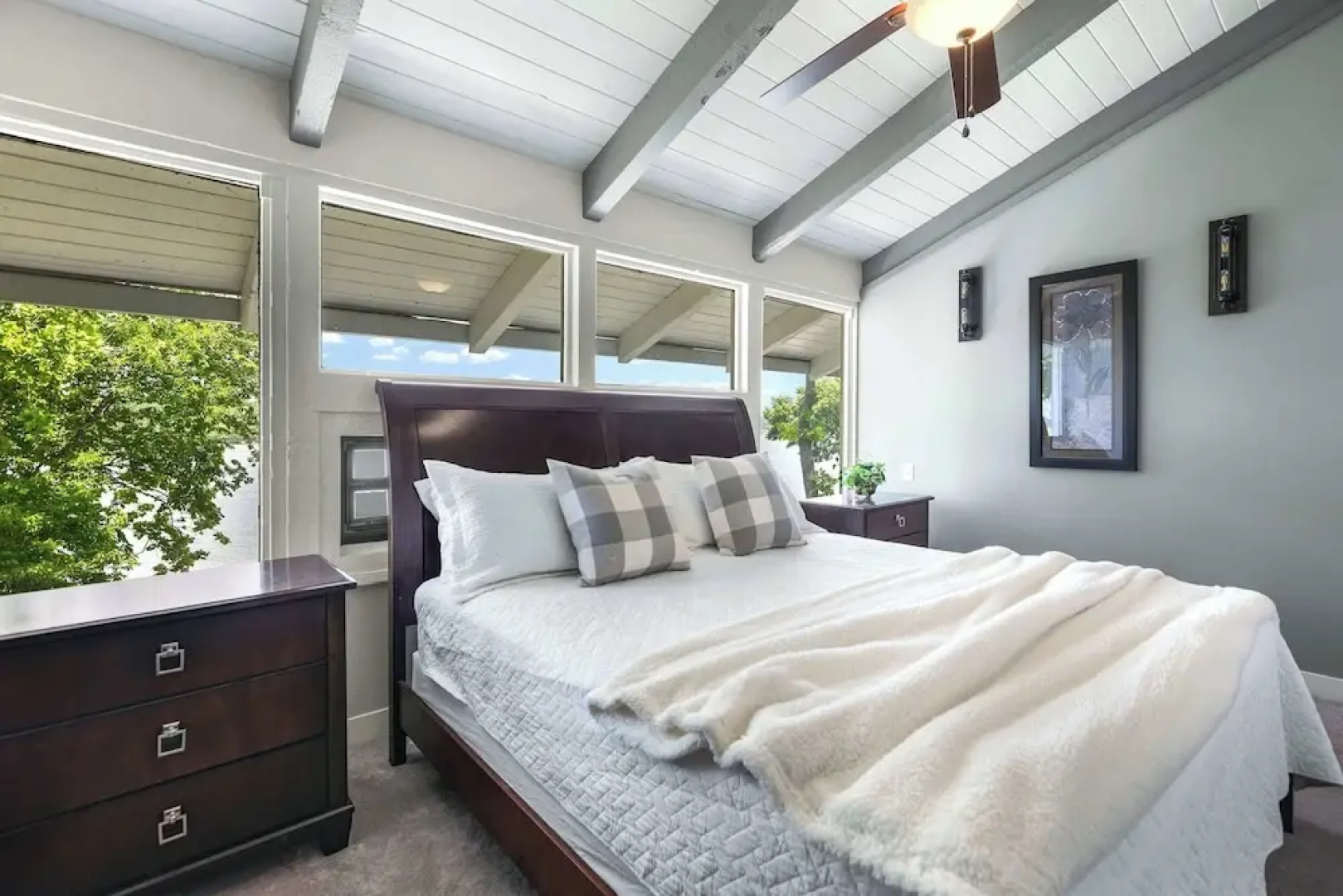 For the View Lakeside Launchpad! Great Location