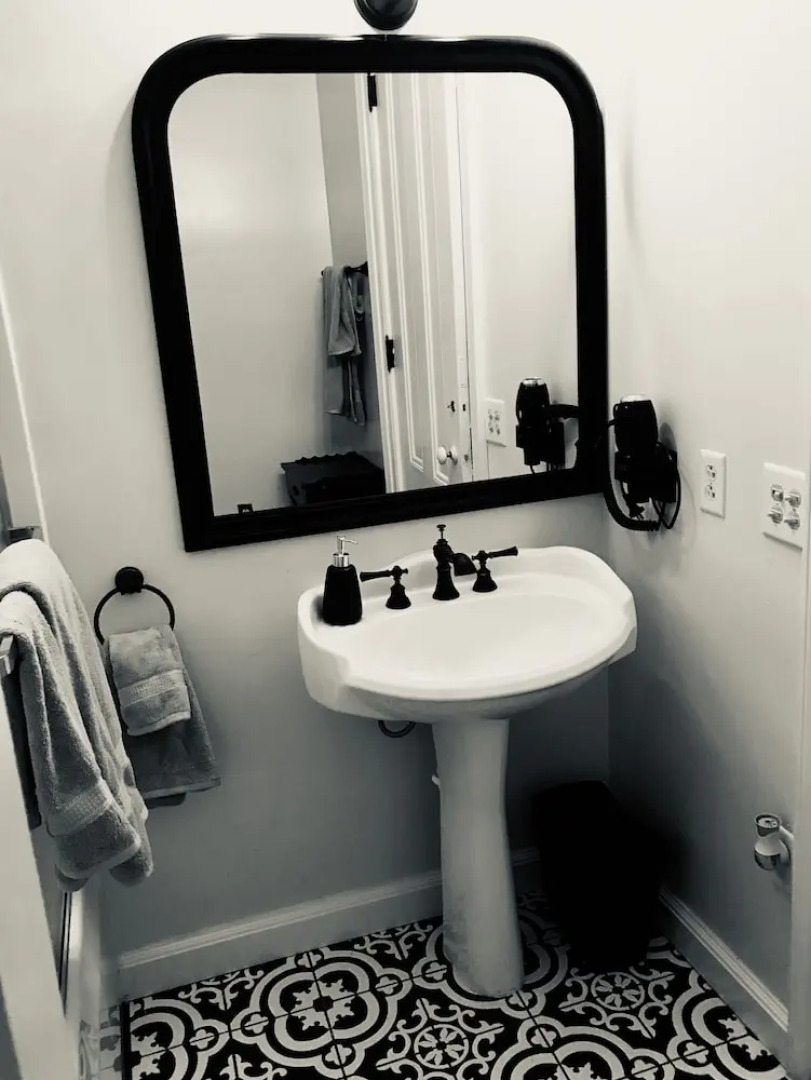 Tillinghast Manor Bed & Brunch