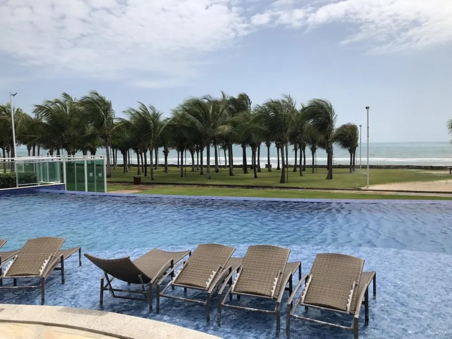 Riviera Beach Place Golf Residence