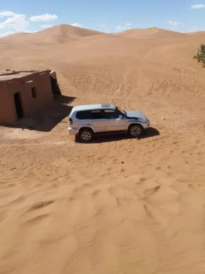 Erg Lihoudi Dunes & Bivouac
