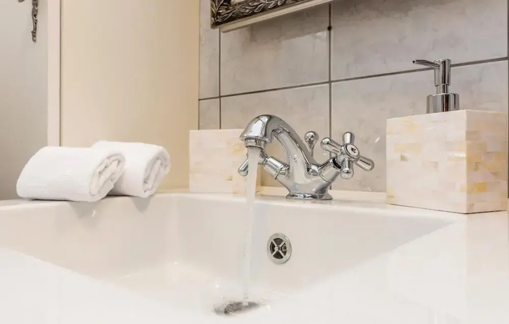 Awesome Home in Josinovac with Hot Tub, Sauna & 2 Bedrooms