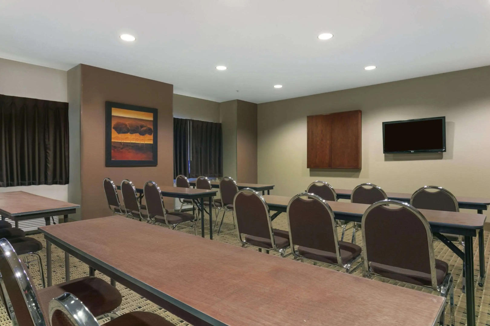 Microtel Inn And Suites Minot