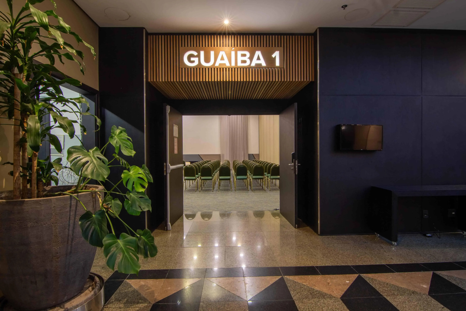 Hotel Deville Prime Porto Alegre